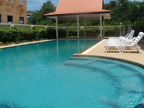 Emerald Palace Aparthotel Pattaya Exterior photo